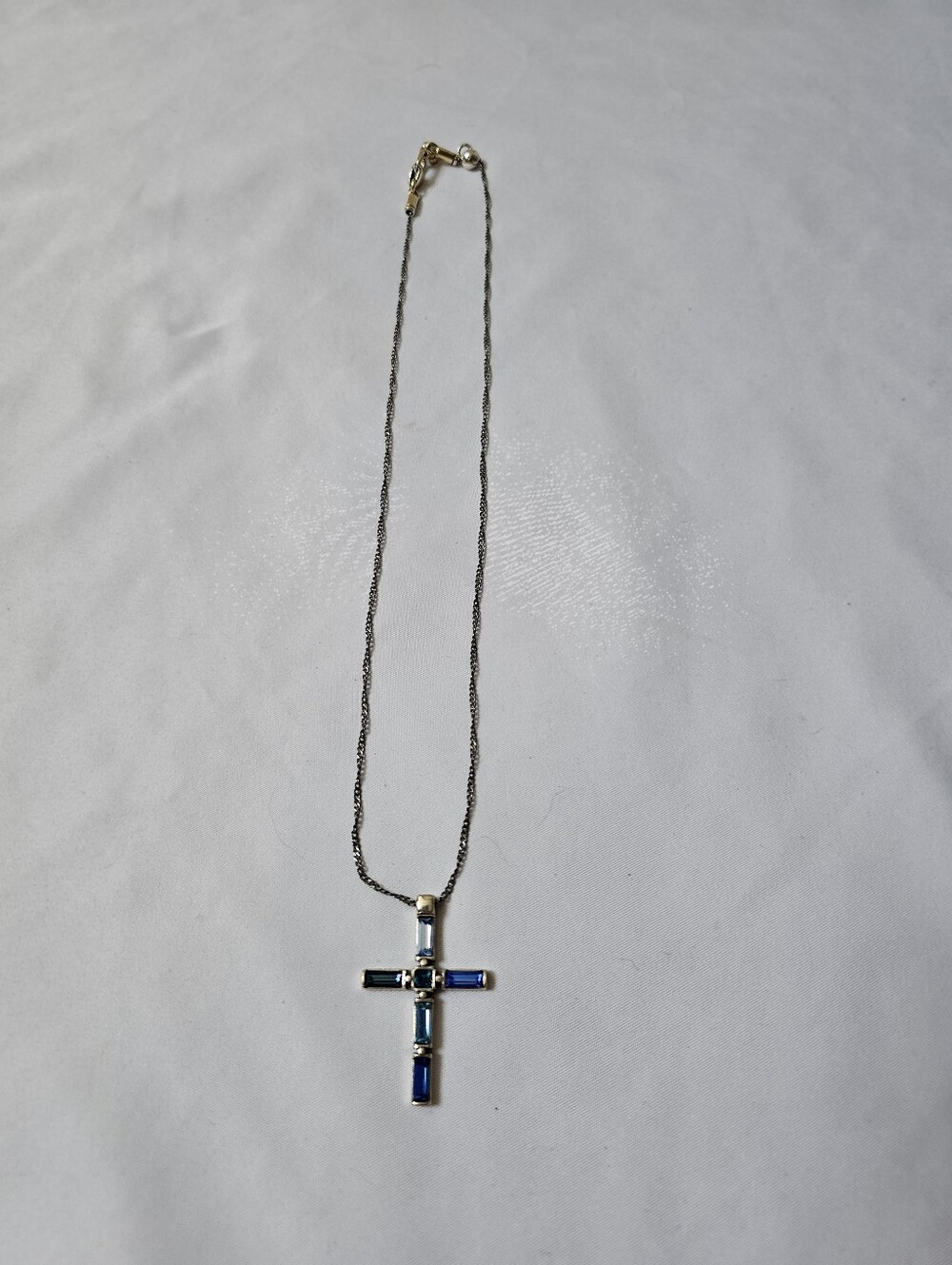 Brighton Spectrum Blue Crystal Cross Necklace Silver Plated Ombre Baguette Retir - Picture 3 of 9